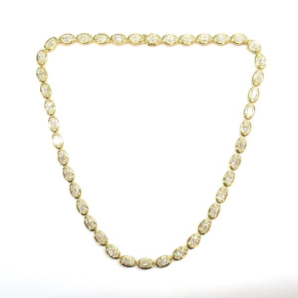 Oval diamond necklace