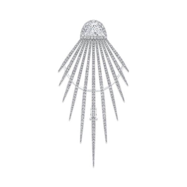 18 karat white gold brooch with diamonds